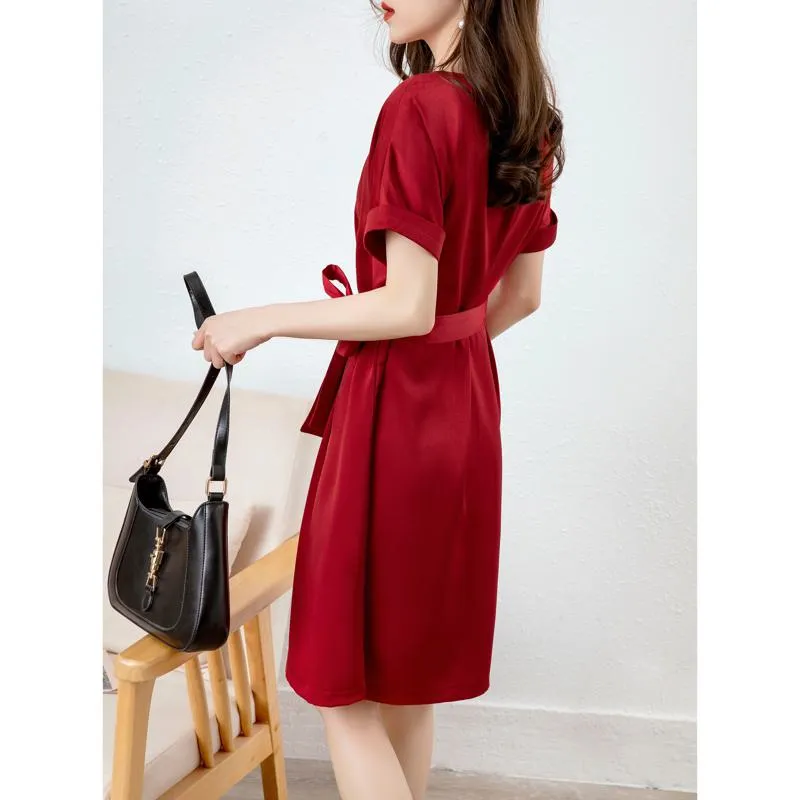 Chic Red Slimming Belted Dress