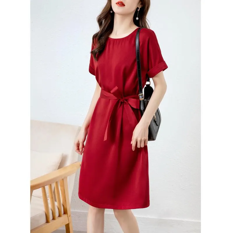 Chic Red Slimming Belted Dress