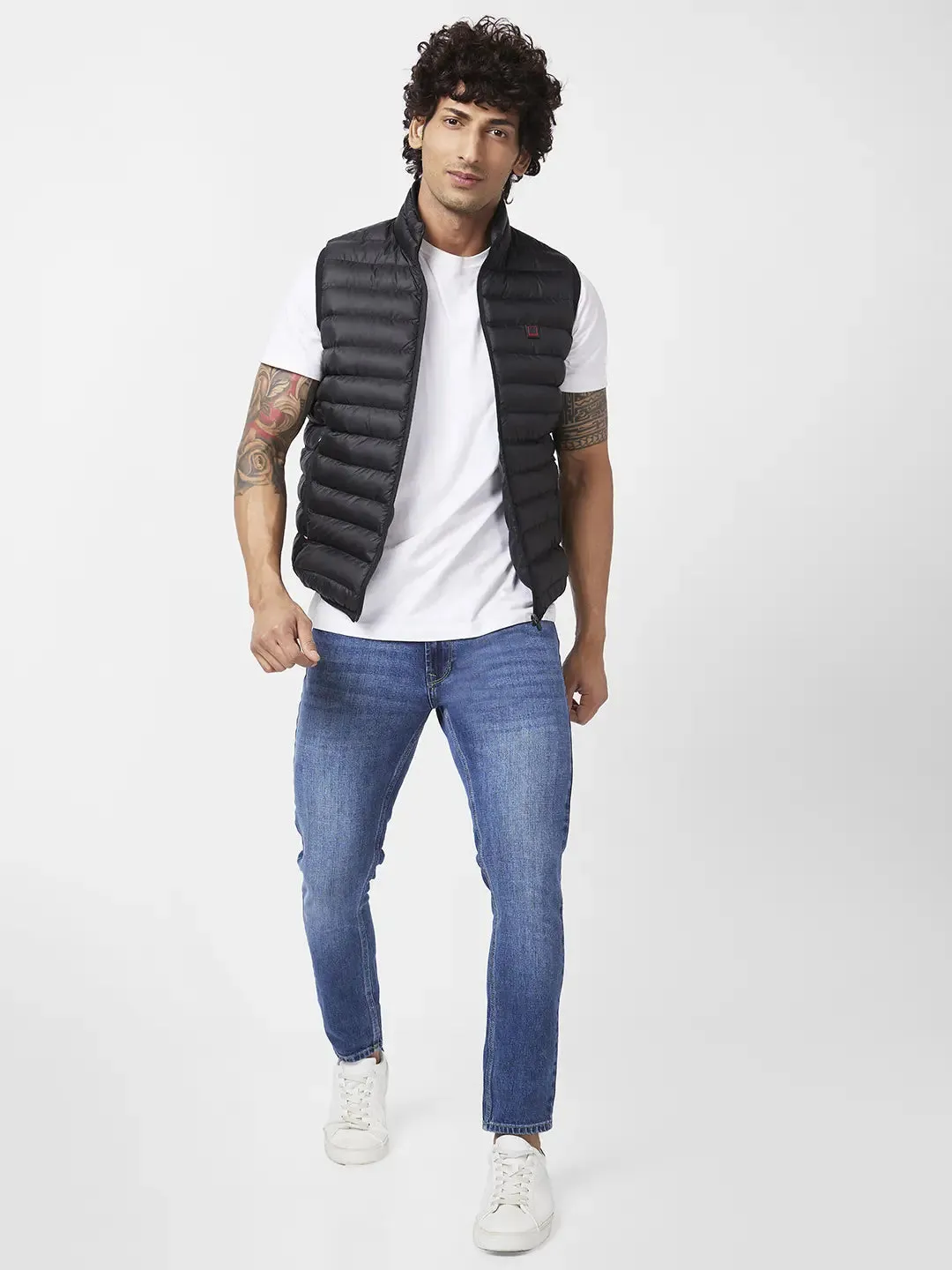 Men'S Sleeveless Jacket With Contrast Neck Tipping & Br and ed Rib