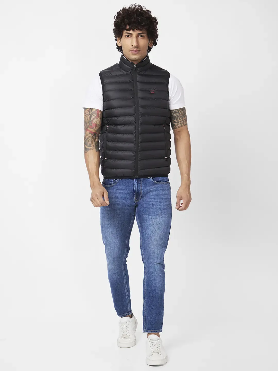 Men'S Sleeveless Jacket With Contrast Neck Tipping & Br and ed Rib