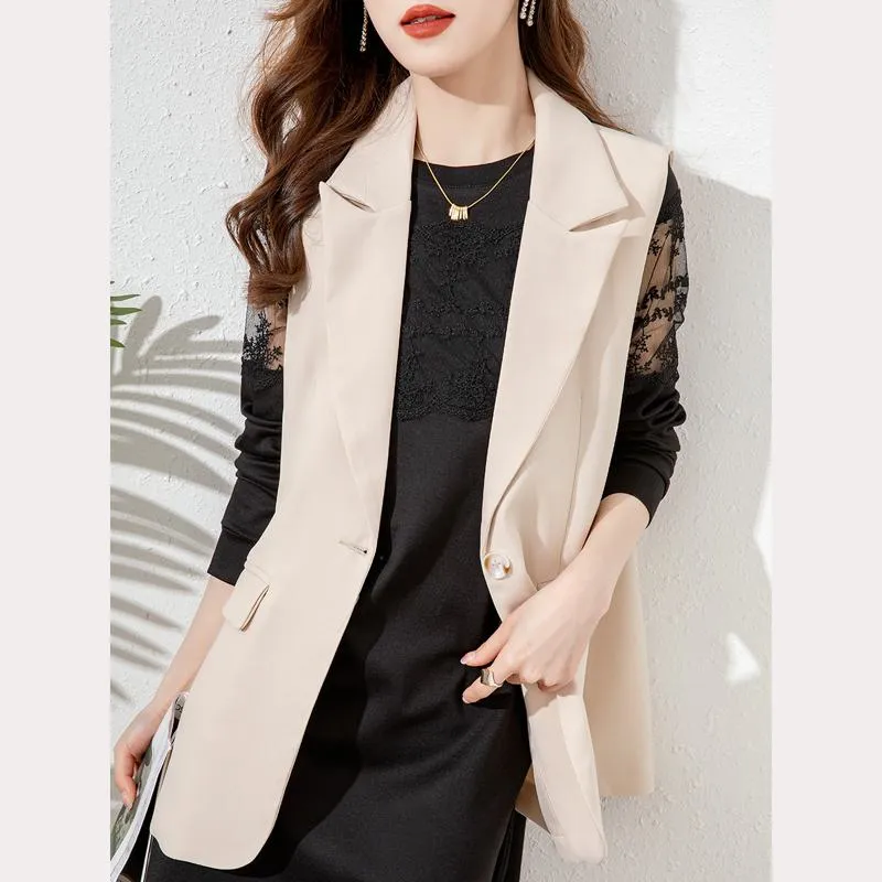 Slim-Fit Vest Chic Vest Blazer