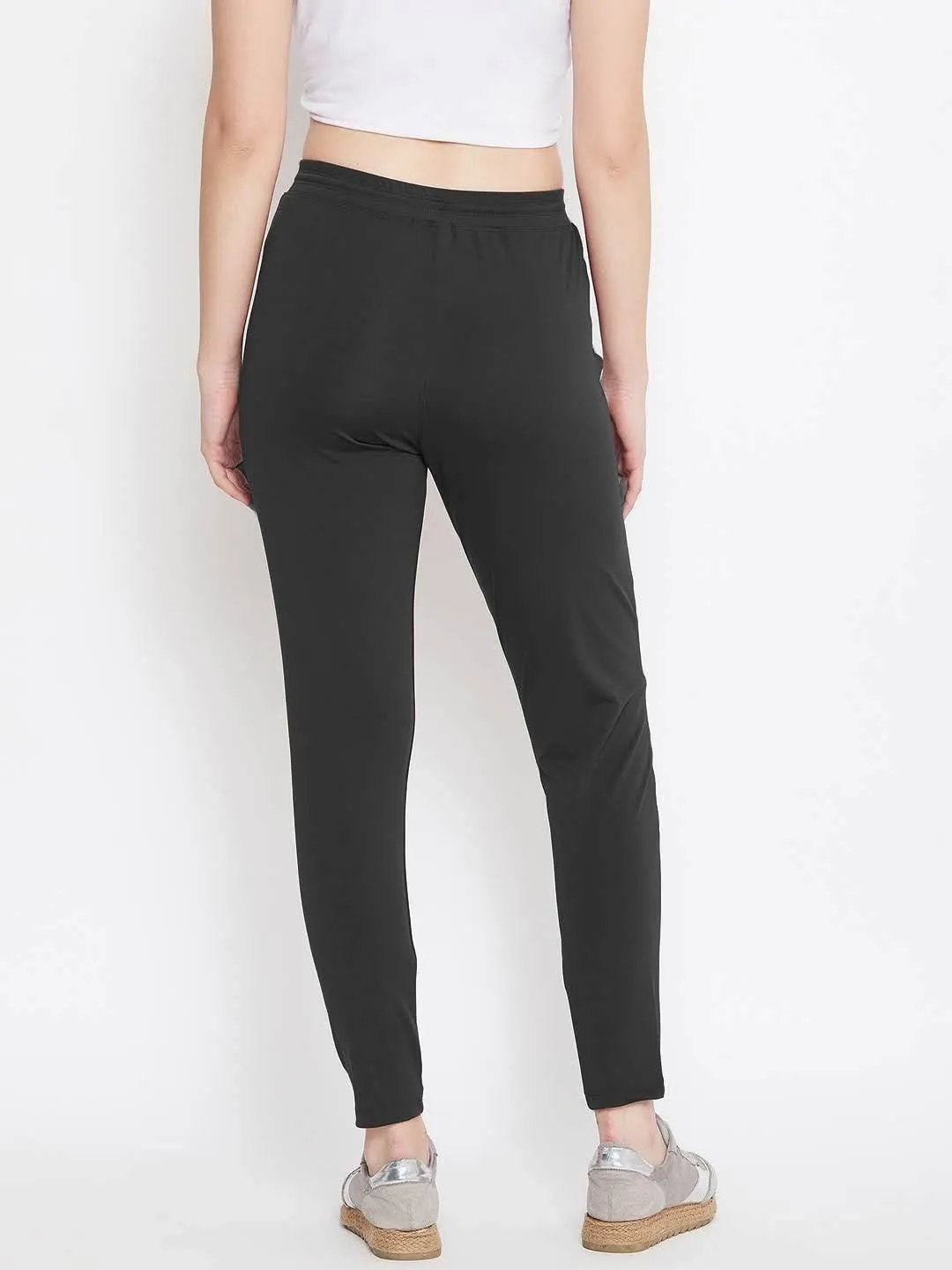 Women Black Solid Track Pants